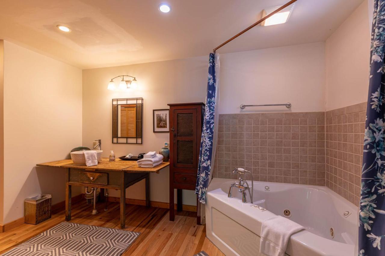 Knotty Pine Villa West Jefferson Luaran gambar